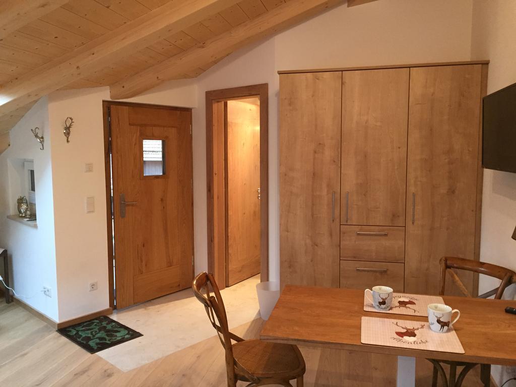 Ferienwohnung Ostermair Apartment Gudiberg 가르미슈파르텐키르헨 객실 사진